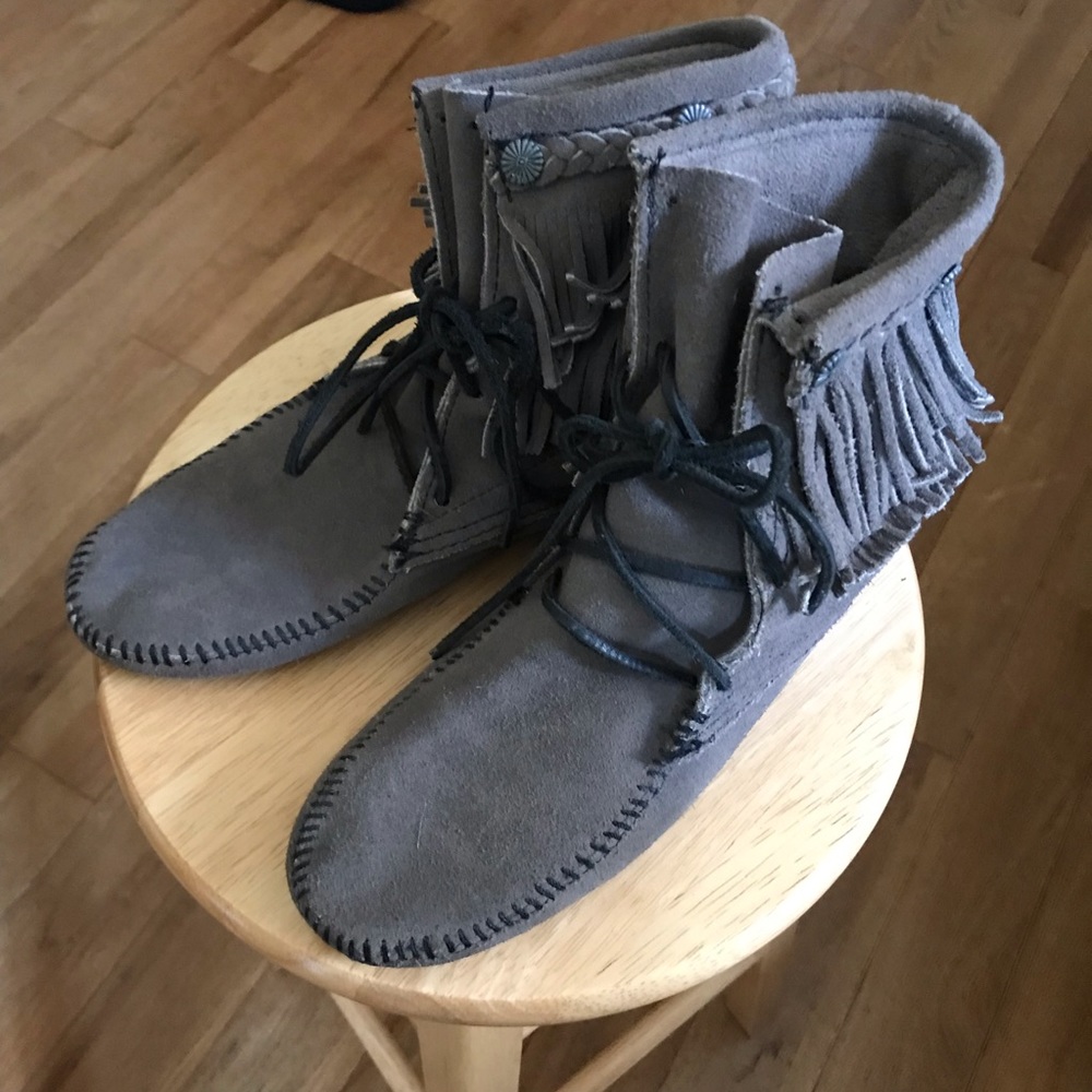 Minnetonka Shoes